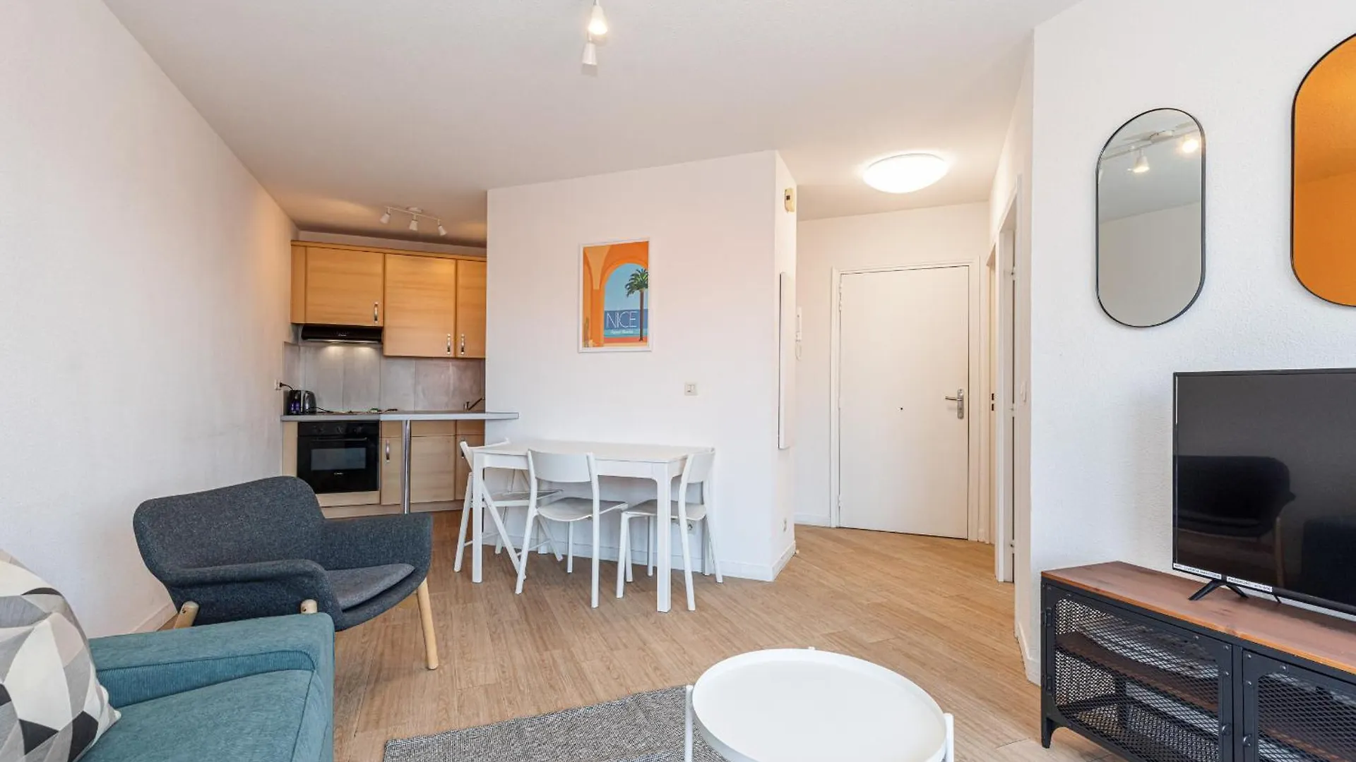 68 Arson - Appt 2 Pieces Dernier Etage - Terrasse - Parking Lägenhet Nice