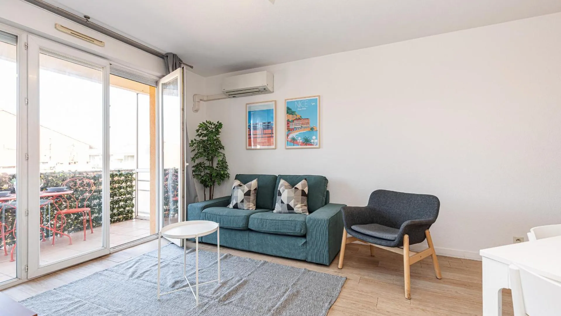 68 Arson - Appt 2 Pieces Dernier Etage - Terrasse - Parking Lägenhet Nice