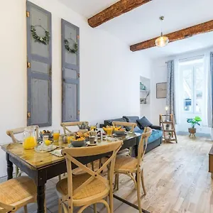 Gallieni - Superb & Unique In City Center Appartement